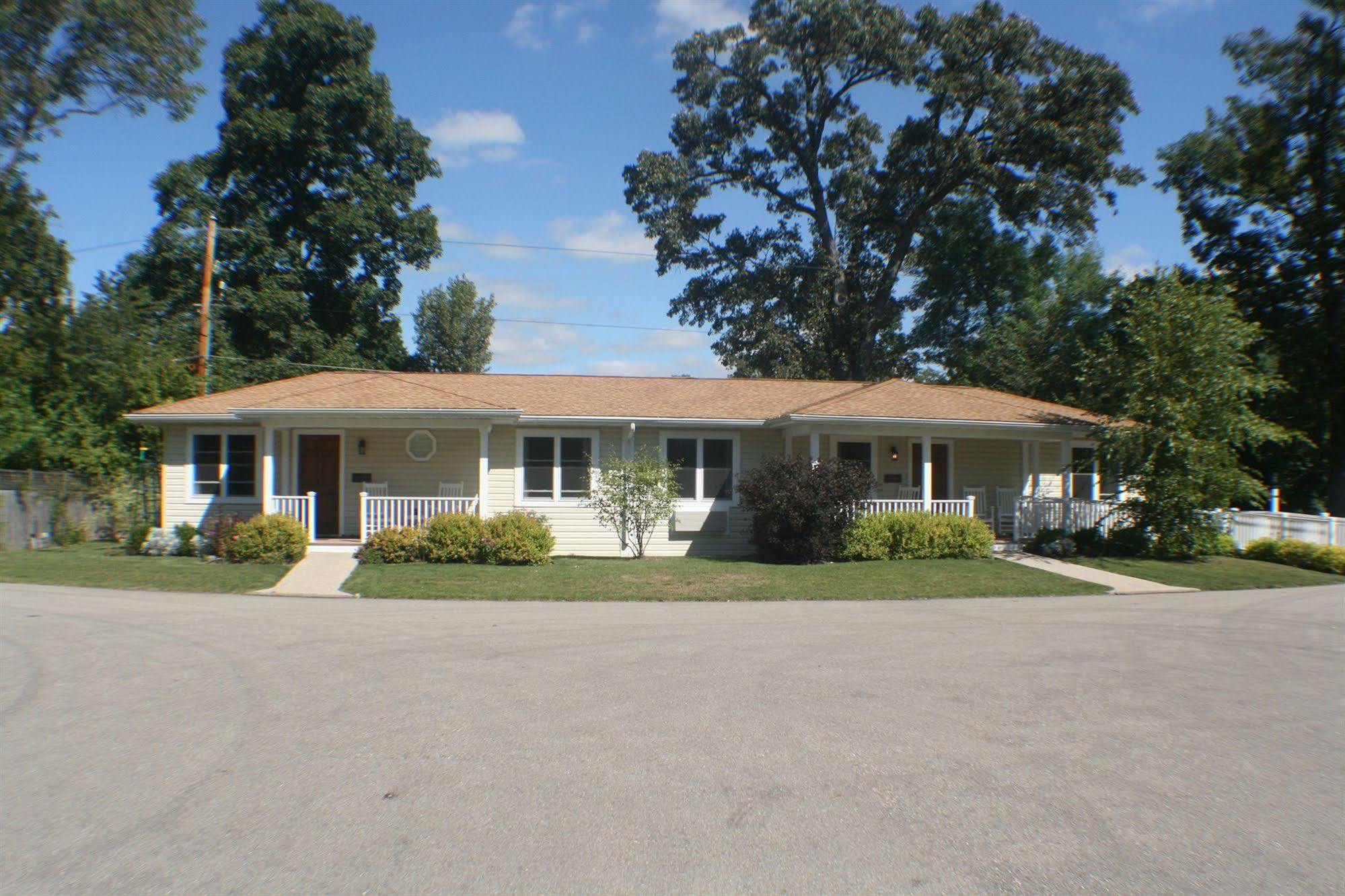 Seven Oaks Bed & Breakfast Lake Geneva Dış mekan fotoğraf